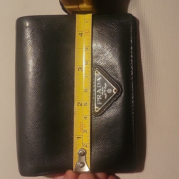 Authentic prada black leather wallet unisexe - Picture 9 of 10